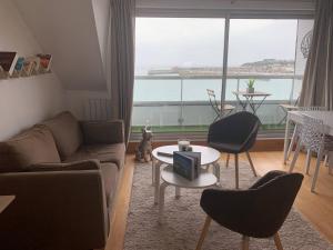 Appartements UN BALCON SUR LA MER, ACCES DIRECT A LA PLAGE : photos des chambres