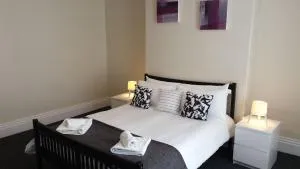 South Shield's Hidden Gem Amethyst 3 Bedroom House Sleeps 6 Guests - Jarrow