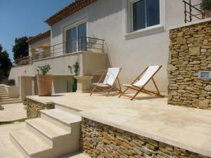 Belle et grande villa contemporaine, piscine, vue mer