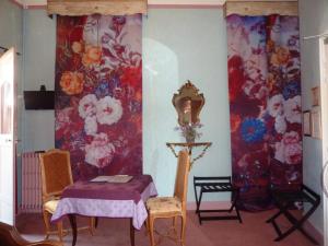 Hotels Hotel du Fiacre : photos des chambres