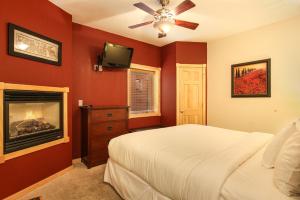 Macgregor Mountain 27C Condo