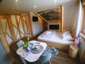 U Hani w pobliżu Gorący Potok i Termy