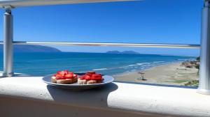Apartamento On the Beach (literally) stylish apartment with free P Vlorë Albania