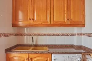 Große Sonnenterrasse, 200 Meter zum Strand...