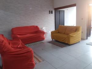 Cantao do Indaia - menos de 1 minuto da praia!