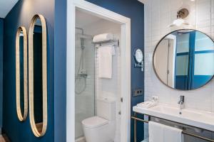 Double or Twin Room with River Views room in Vincci Consulado de Bilbao