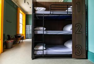 Bed in 3-Bed Mixed Dormitory Room with Shared Bathroom room in PubLove @ The White Ferry Victoria