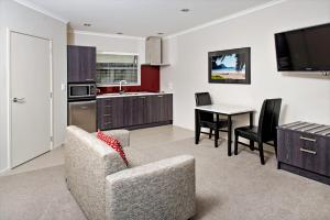 37 The Landing Motel