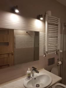 Hotel "ZAUŁEK" Spółka Cywilna Zbigniew Świderski, Elżbieta Świderska