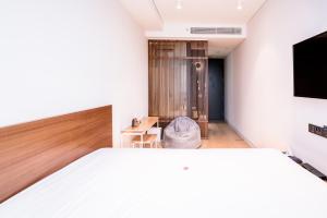 Phòng Uptown Giường Lớn (Uptown King Room)