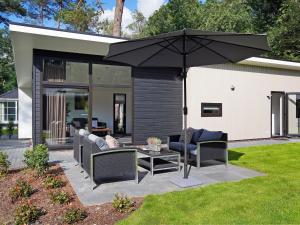 Chic Forest Lodge with Sauna