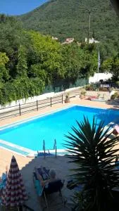 ZOI & ALEXIA APARTMENTS - Pyrgi