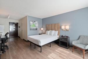 Room #51589409 room in Extended Stay America Suites - Charlotte - Tyvola Rd
