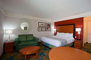 1 King Bed, Executive Room, Non-Smoking room in La Quinta by Wyndham Winston-Salem