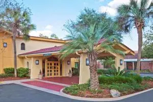 La Quinta Inn by Wyndham Tallahassee North - Мидуэй