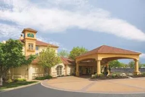 La Quinta by Wyndham St. Louis Westport - Berkeley