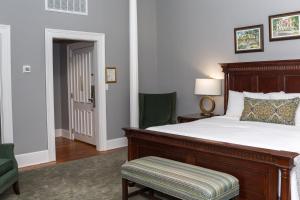 East Bay Inn, Historic Inns of Savannah Collection