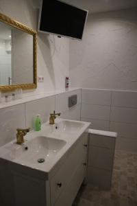 Deluxe King Room room in Winzerhäuschen am Brunnen