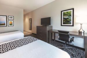 Queen Room with Two Queen Beds room in La Quinta by Wyndham Terre Haute