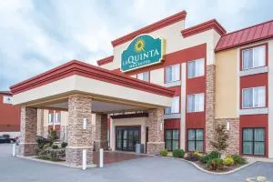La Quinta by Wyndham O'Fallon, IL - St. Louis - كلينسفيل