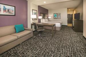 Executive King Room with Sofa Bed room in La Quinta by Wyndham Dallas - Richardson
