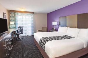 King Room (Ground Floor) room in La Quinta by Wyndham Pomona
