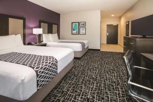 Queen Room with Two Queen Beds room in La Quinta by Wyndham Dallas - Richardson