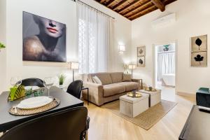 Trevi Chic Apartment