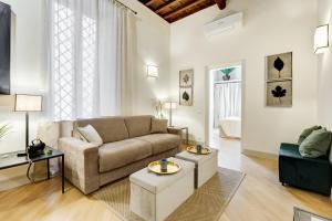 Trevi Chic House