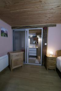 B&B / Chambres d'hotes La Fritillaire : photos des chambres