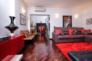 Amazing Penthouse with Terrace by Caracalla