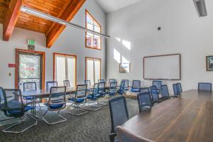 2 Bed 2 Bath Apartment in Summit County