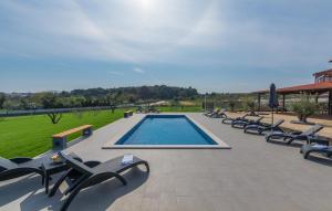 Sea View apartments with shared Pool