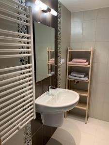 H Central Apartment