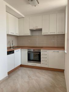 H Central Apartment