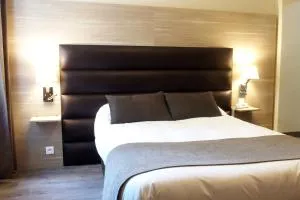 LOGIS HOTEL - Auberge de l'Hélix - Pont-sur-Yonne