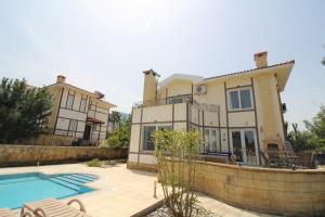 New life villa with pool - Alsancak(Karavas)Girne