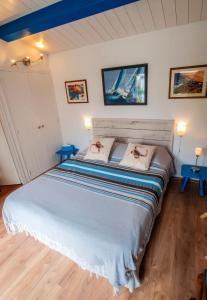 B&B / Chambres d'hotes Les Yeux Bleus Bed & Breakfast : photos des chambres