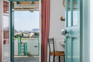 Zanart Maisonette Milos Greece