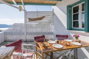 Zanart Maisonette Milos Greece