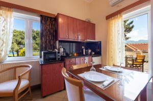 Irida Beach Resort Suites Messinia Greece