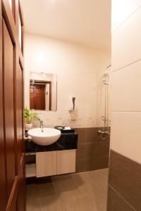 Phòng Tiêu Chuẩn Giường Đôi (Standard Double Room)