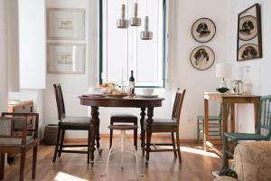 Light Lovers Apartment