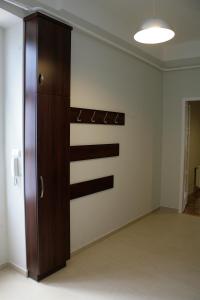 Large Two-Bedroom Apartment room in Five Season's Apartment