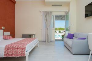 RELAIS MASSERIA CASINA DEI CARI