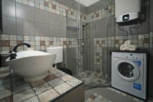 Standard Apartment by Hi5 -Akácfa 57