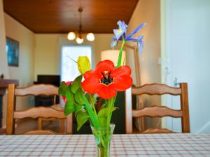 Maisons de vacances Classic Holiday Home in Saint Nic Pentrez with Fenced Garden : photos des chambres