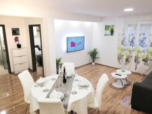 Apartments MTV - private parking, Fast Wi-Fi & Steps to the Beach