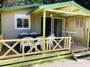 Campings La Vallee De Taradeau : photos des chambres