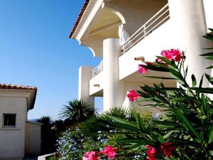 Appartements Porticcio centre plage a pieds, studio-cabine 4 Pers max, promo 7 nuits : photos des chambres